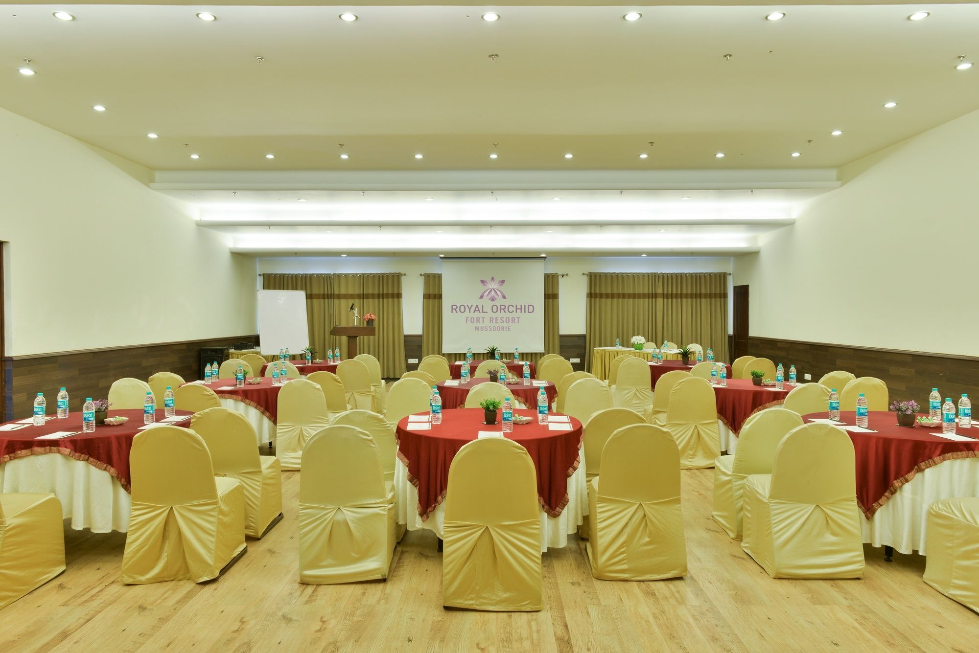 Royal Orchid Fort Resort Mussoorie Extérieur photo